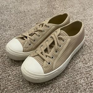 Steve Madden Tan Sneakers